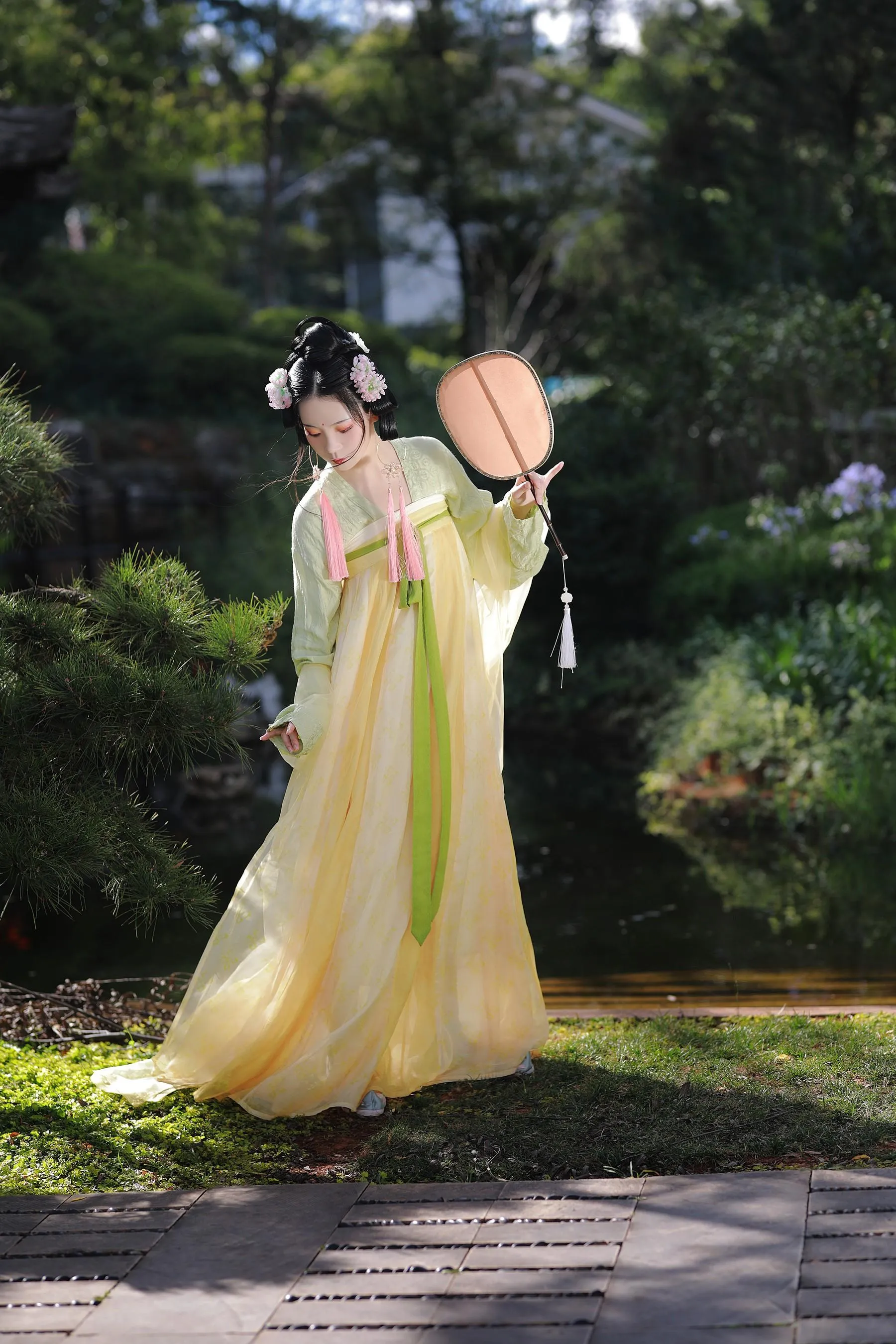 [YITUYU艺图语]2022.09.08 若无闲事挂心头 落花人独立 [33P]插图8
